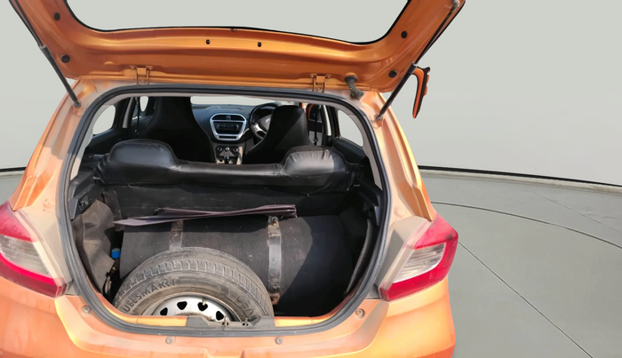 2016 Tata Tiago XM PETROL, Petrol, Manual, 1,47,620 km, exterior