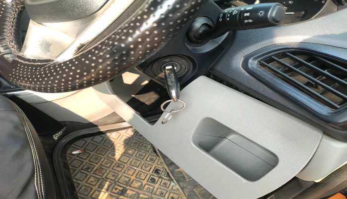 2016 Tata Tiago XM PETROL, Petrol, Manual, 1,47,620 km, interior