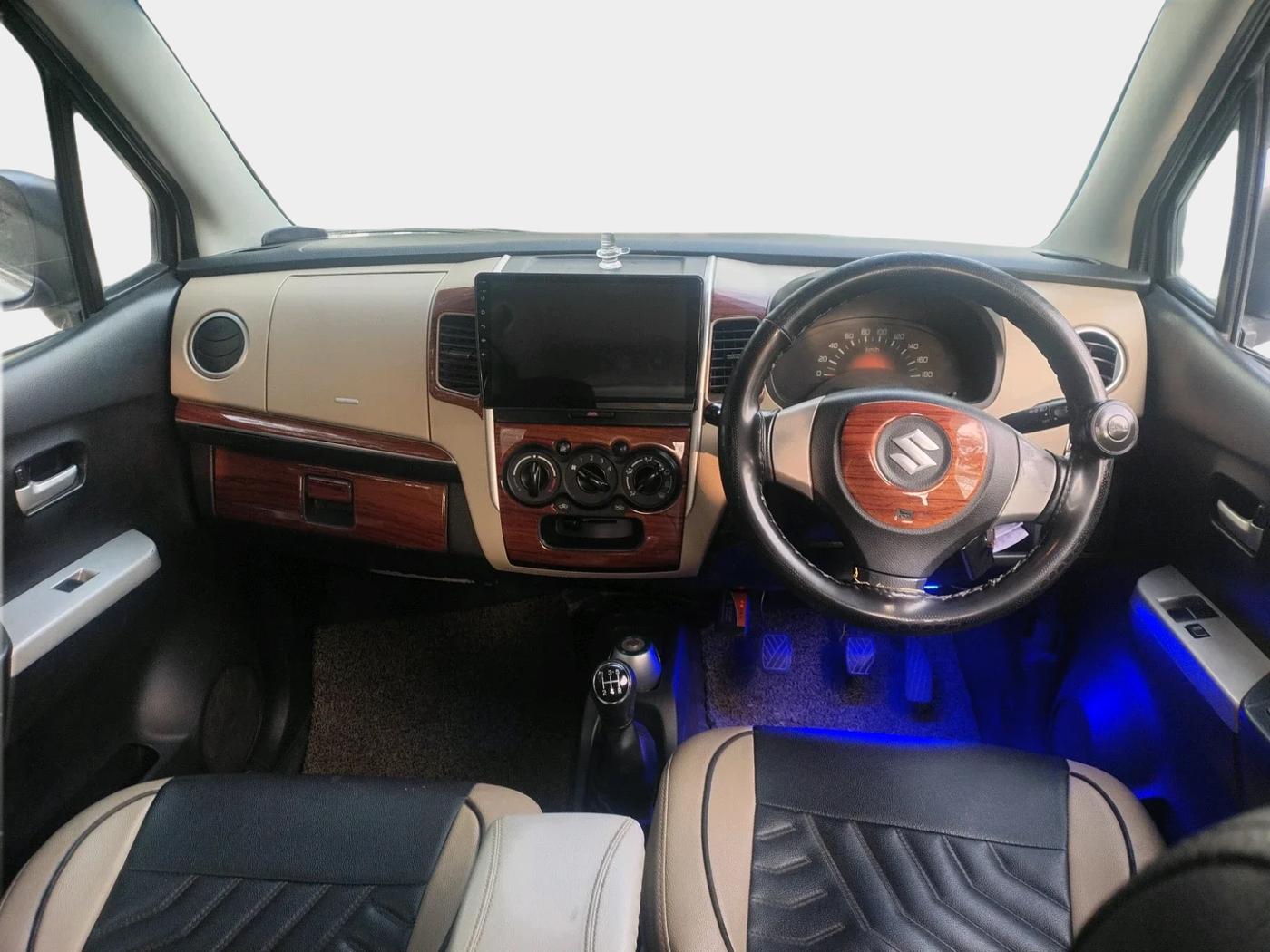 2018 Maruti Wagon R 1.0 LXI CNG, CNG, Manual, 73,418 km, interior