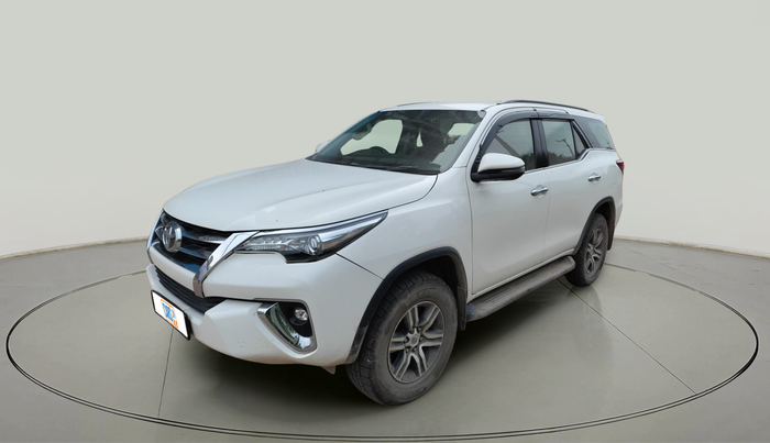2018 Toyota Fortuner 2.8 4X2 MT, Diesel, Manual, 1,18,861 km, exterior
