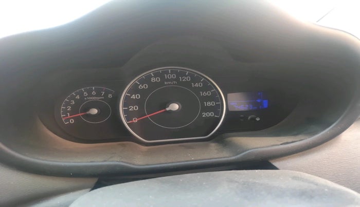 2011 Hyundai i10 MAGNA 1.2, Petrol, Manual, 74,623 km, interior