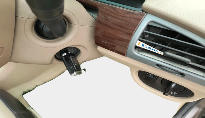 2014 Tata Safari Storme 2.2 VX 4X2, Diesel, Manual, 60,761 km, interior