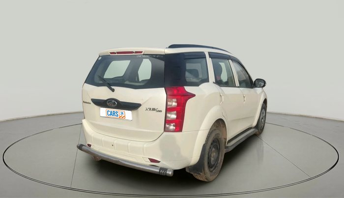 2017 Mahindra XUV500 W4 1.99, Diesel, Manual, 1,75,926 km, exterior