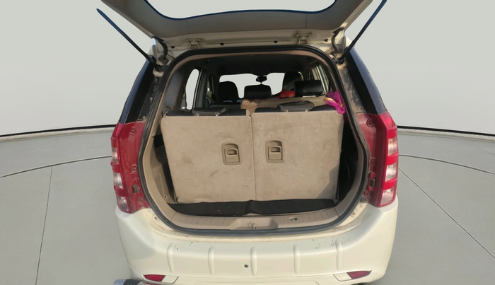 2017 Mahindra XUV500 W4 1.99, Diesel, Manual, 1,75,926 km, exterior