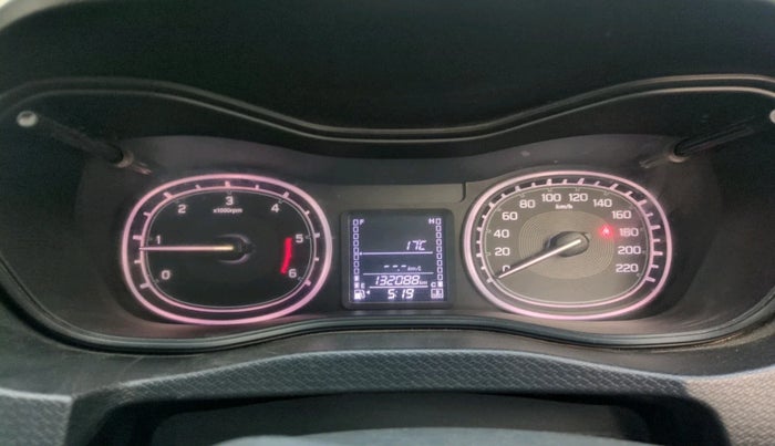 2018 Maruti Vitara Brezza ZDI, Diesel, Manual, 1,32,088 km, interior