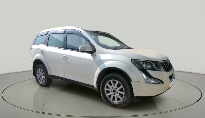 2017 Mahindra XUV500 W9 1.99, Diesel, Manual, 1,10,676 km, exterior