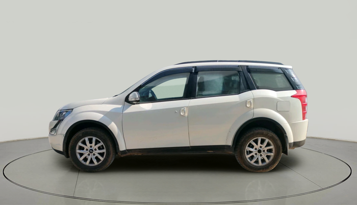 2017 Mahindra XUV500 W9 1.99, Diesel, Manual, 1,10,676 km, exterior