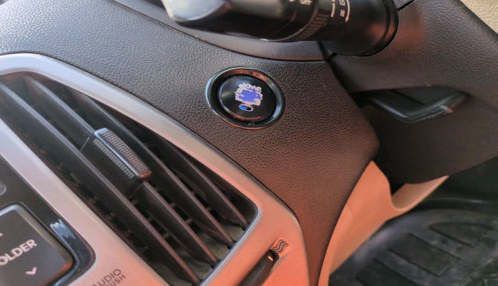 2013 Hyundai i20 ASTA 1.2, Petrol, Manual, 1,63,586 km, interior