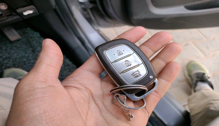 2015 Hyundai Elite i20 ASTA 1.2, Petrol, Manual, 1,19,597 km, interior