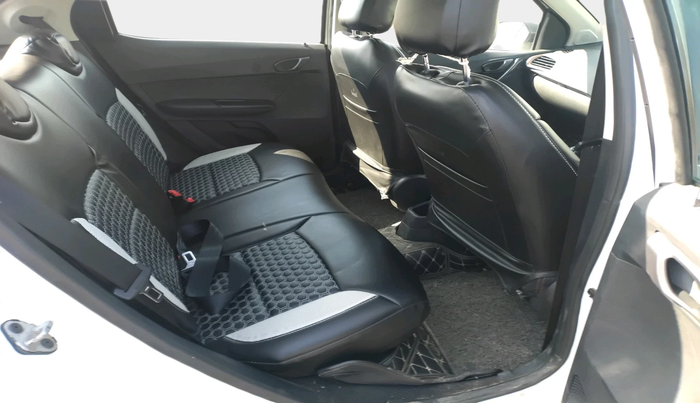 2018 Tata TIAGO NRG PETROL, Petrol, Manual, 32,128 km, interior