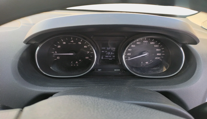 2018 Tata TIAGO NRG PETROL, Petrol, Manual, 32,128 km, interior