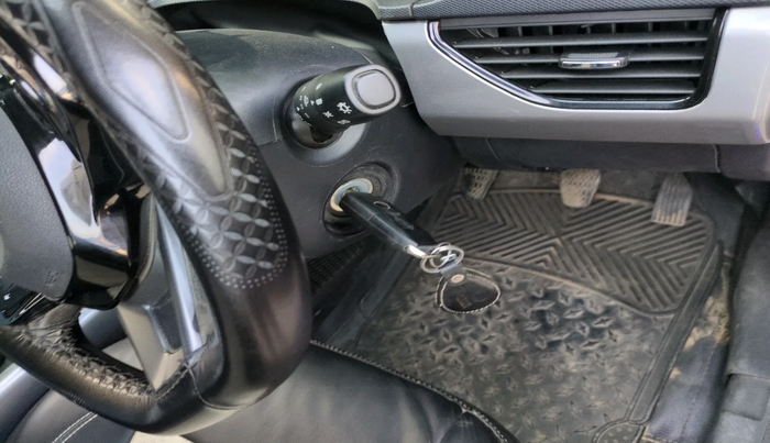 2022 Tata NEXON XM PLUS SUNROOF PETROL, Petrol, Manual, 65,132 km, interior