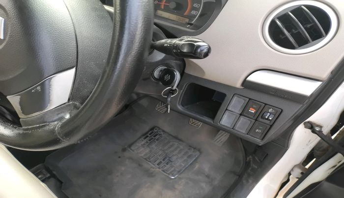 2015 Maruti Wagon R 1.0 VXI, Petrol, Manual, 73,685 km, interior