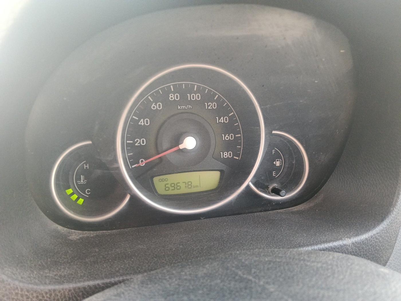 2015 Hyundai Eon MAGNA +, Petrol, Manual, 69,678 km, interior