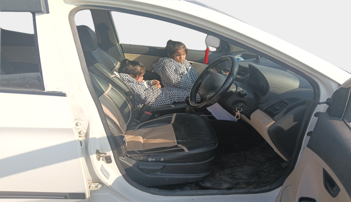 2015 Hyundai Eon MAGNA +, Petrol, Manual, 69,678 km, interior