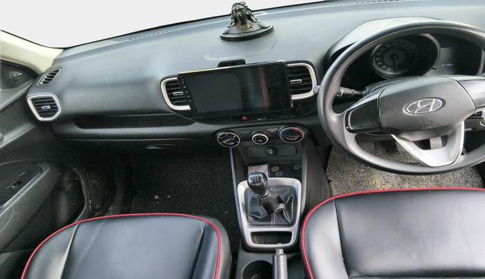 2020 Hyundai VENUE E 1.2, Petrol, Manual, 55,790 km, interior
