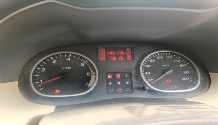 2013 Renault Duster 110 PS RXZ DIESEL, Diesel, Manual, 1,86,175 km, interior