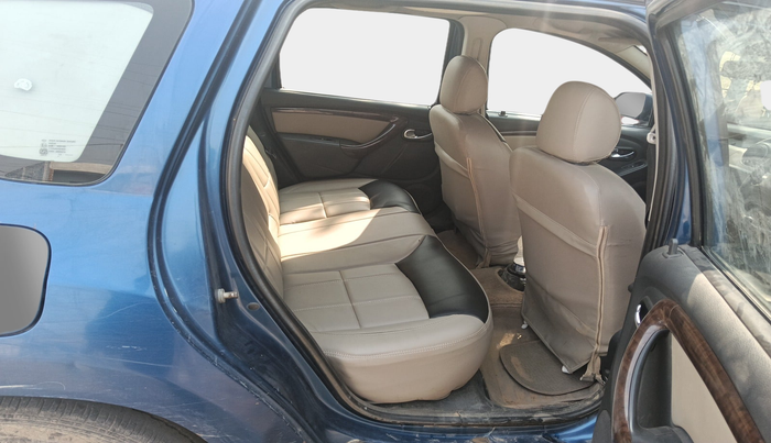 2013 Renault Duster 110 PS RXZ DIESEL, Diesel, Manual, 1,86,175 km, interior