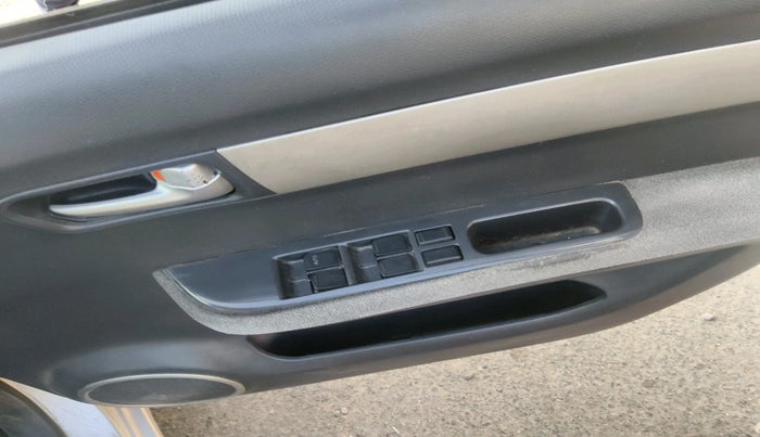 2011 Maruti Swift Dzire VXI, Petrol, Manual, 1,68,251 km, interior