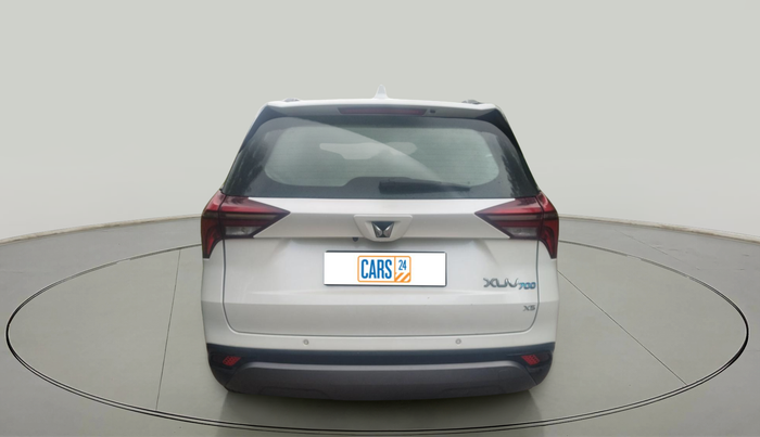 2023 Mahindra XUV700 AX 5 D MT 7 STR, Diesel, Manual, 40,385 km, exterior