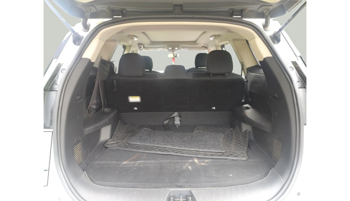 2023 Mahindra XUV700 AX 5 D MT 7 STR, Diesel, Manual, 40,385 km, exterior