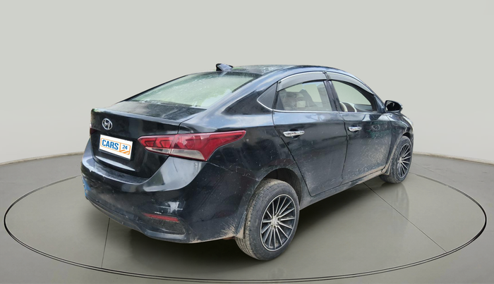 2017 Hyundai Verna 1.6 CRDI SX, Diesel, Manual, 86,000 km, exterior