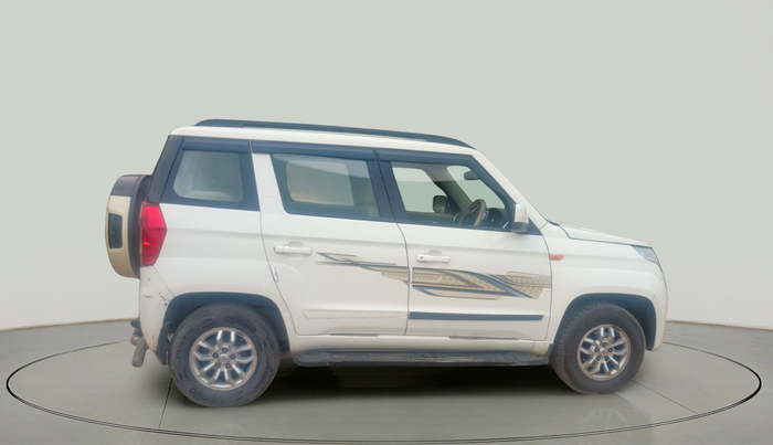 2016 Mahindra TUV300 T8 AMT, Diesel, Automatic, 1,54,069 km, exterior