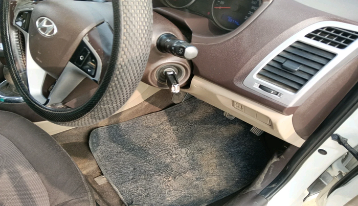 2011 Hyundai i20 SPORTZ 1.2, Petrol, Manual, 59,774 km, interior