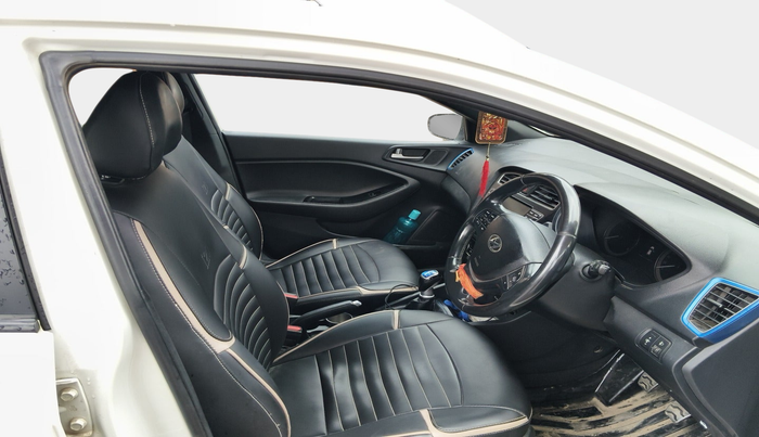 2018 Hyundai i20 Active 1.4 SX, Diesel, Manual, 87,036 km, interior