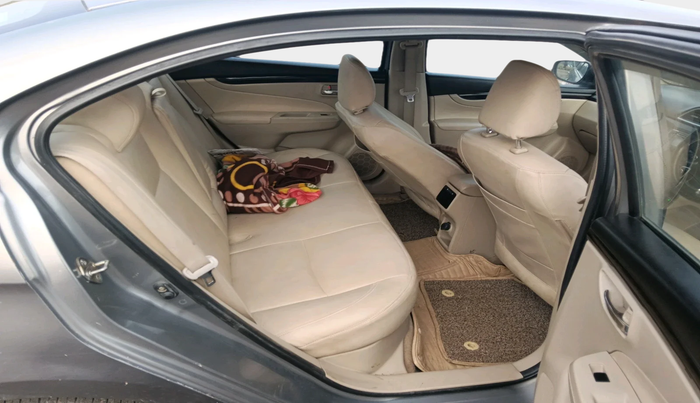 2016 Maruti Ciaz VDI+ SHVS, Diesel, Manual, 1,67,408 km, interior