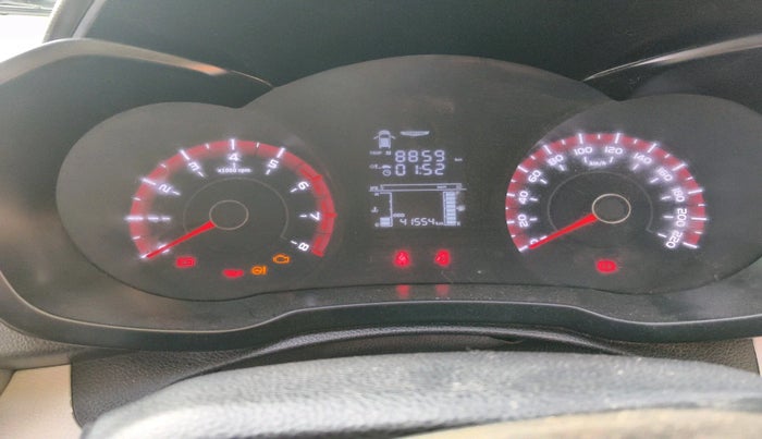 2019 Mahindra XUV300 W6 1.2 PETROL, Petrol, Manual, 41,554 km, interior