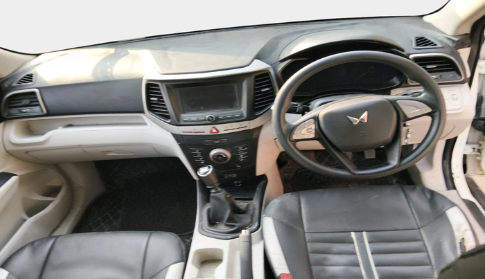 2019 Mahindra XUV300 W6 1.2 PETROL, Petrol, Manual, 41,554 km, interior