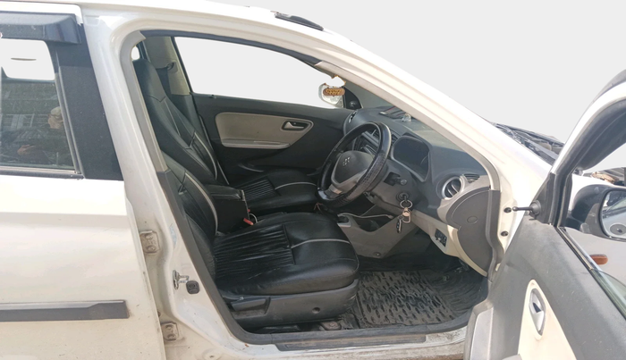 2017 Maruti Alto K10 VXI, Petrol, Manual, 68,312 km, interior