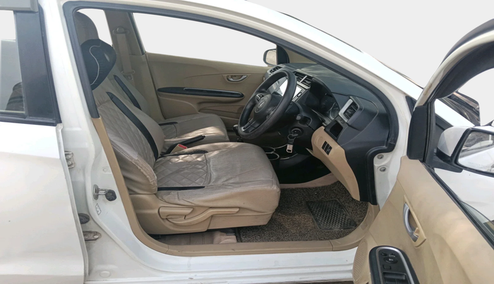 2017 Honda Amaze 1.5L I-DTEC VX, Diesel, Manual, 77,699 km, interior