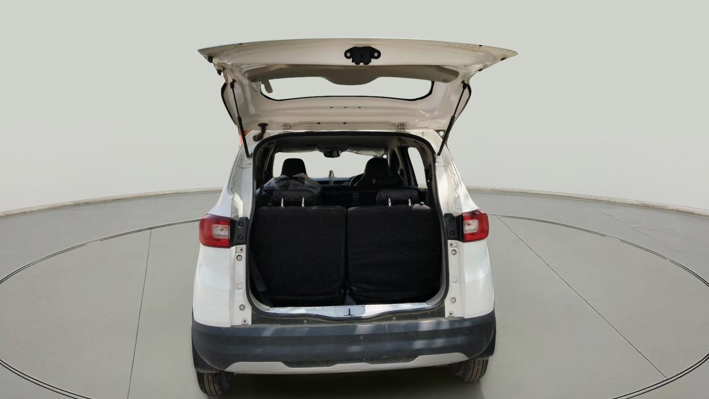 2023 Renault TRIBER RXT, Petrol, Manual, 2,697 km, exterior