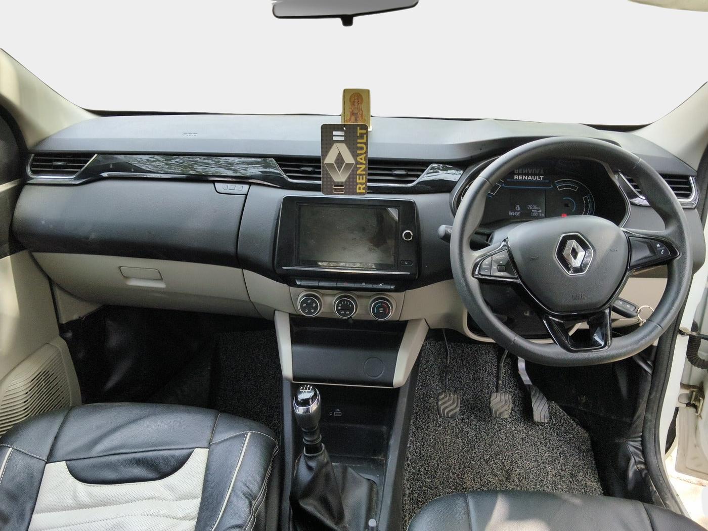 2023 Renault TRIBER RXT, Petrol, Manual, 2,697 km, interior
