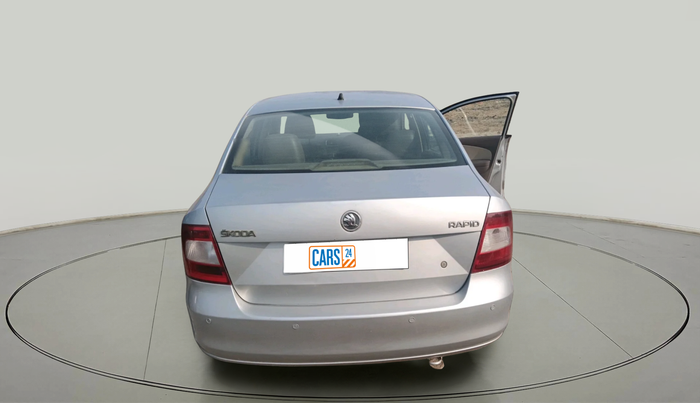 2014 Skoda Rapid AMBITION 1.6 MPI AT PLUS, Petrol, Automatic, 1,21,095 km, exterior