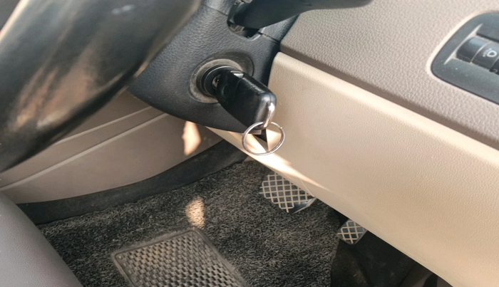 2014 Skoda Rapid AMBITION 1.6 MPI AT PLUS, Petrol, Automatic, 1,21,095 km, interior