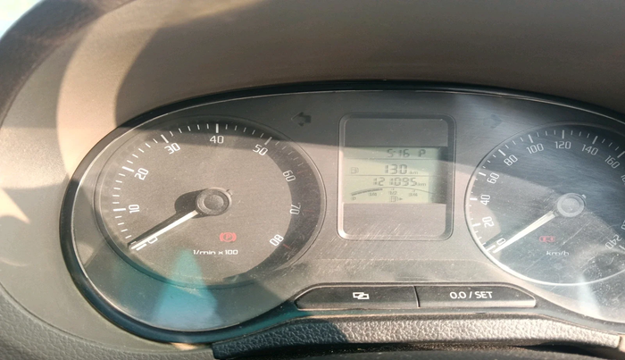 2014 Skoda Rapid AMBITION 1.6 MPI AT PLUS, Petrol, Automatic, 1,21,095 km, interior