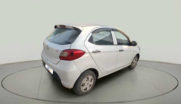 2018 Tata Tiago XE PETROL, Petrol, Manual, 1,40,736 km, exterior