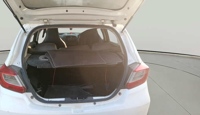 2018 Tata Tiago XE PETROL, Petrol, Manual, 1,40,736 km, exterior