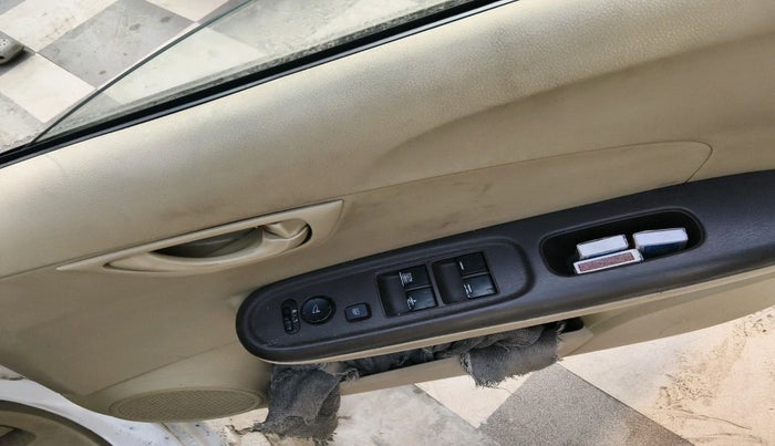 2013 Honda Amaze 1.2L I-VTEC S, Petrol, Manual, 96,018 km, interior