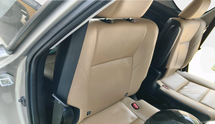 2022 Toyota Innova Crysta 2.4 ZX 7 STR, Diesel, Manual, 56,300 km, interior