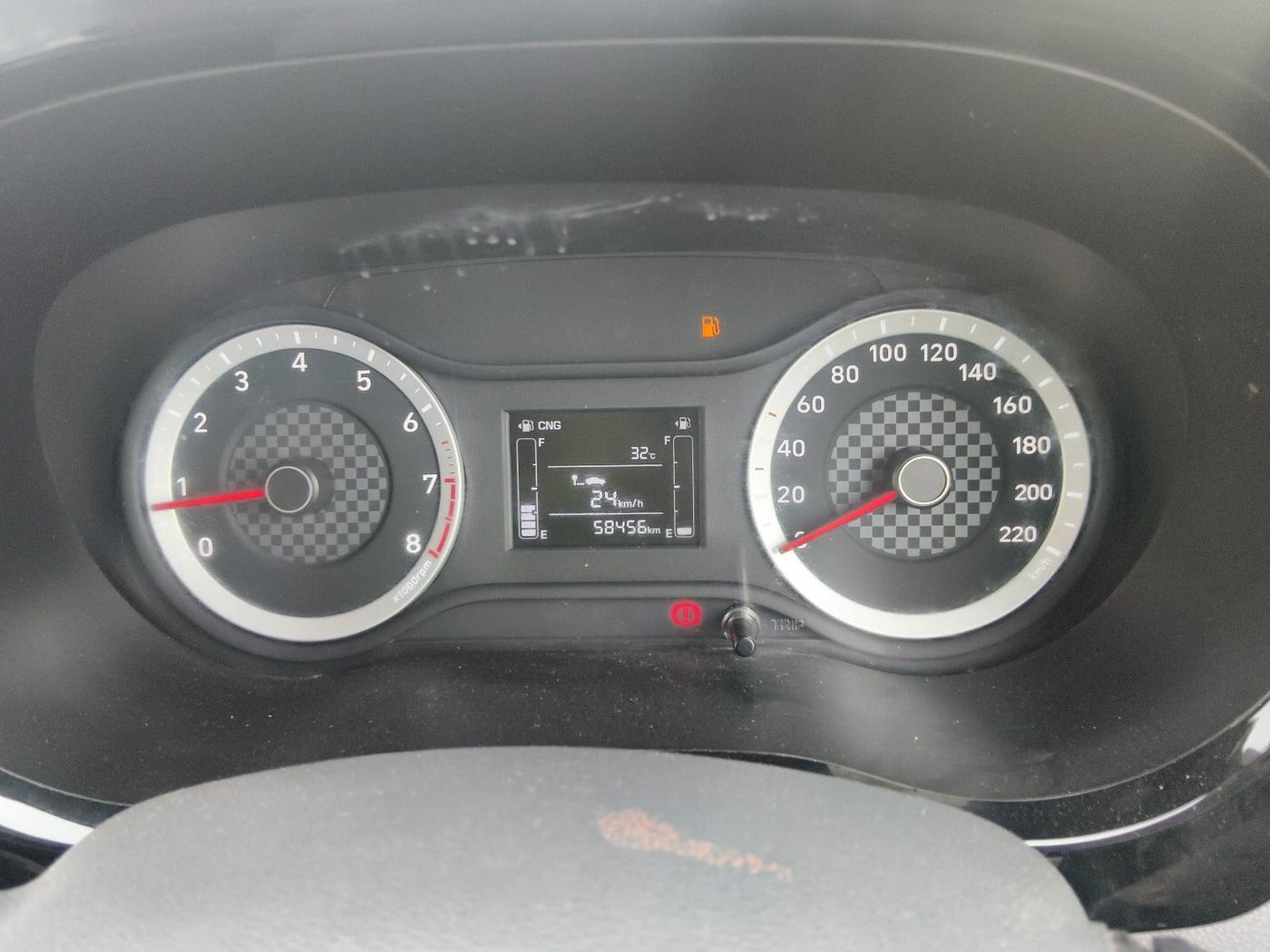 2022 Hyundai GRAND I10 NIOS SPORTZ 1.2 KAPPA VTVT CNG, Petrol, Manual, 58,500 km, interior