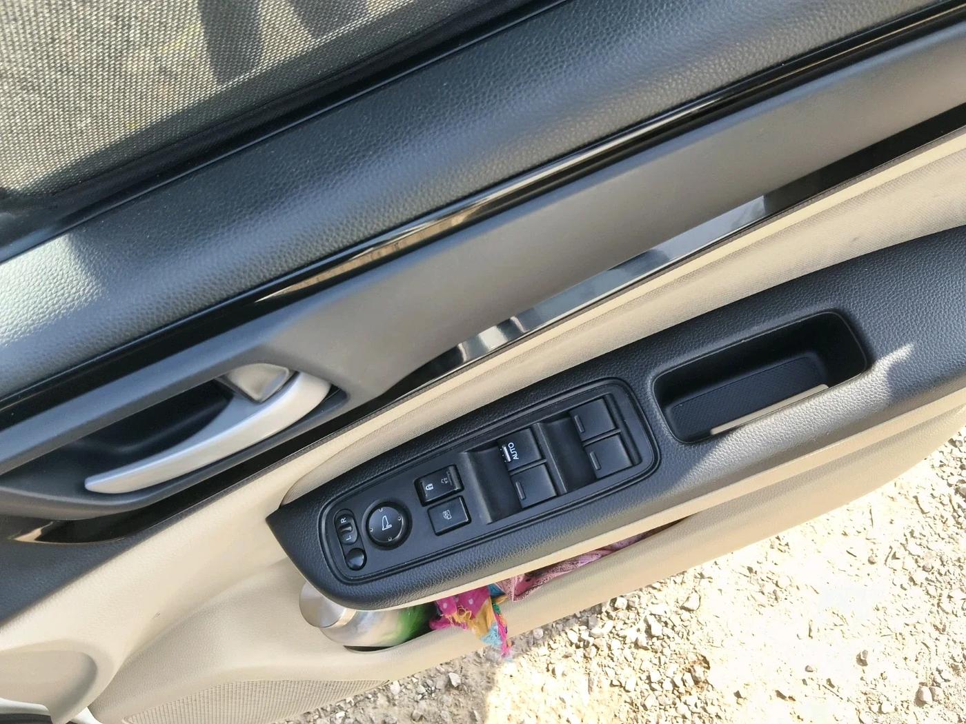 2019 Honda Amaze 1.2L I-VTEC V, Petrol, Manual, 1,44,989 km, interior