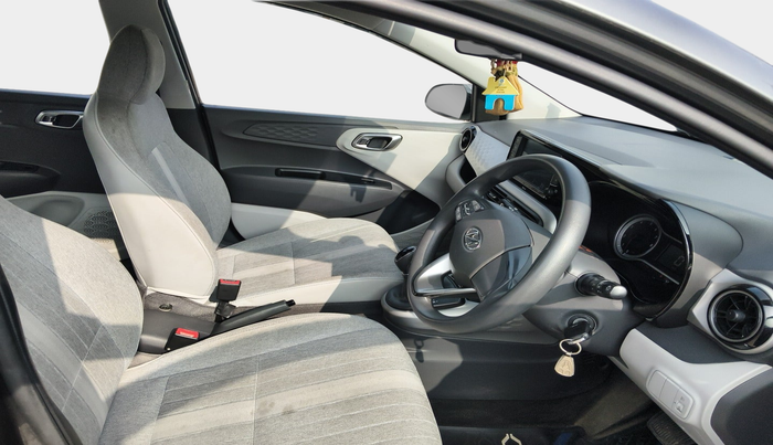 2021 Hyundai GRAND I10 NIOS SPORTZ AMT 1.2 KAPPA VTVT, Petrol, Automatic, 24,681 km, interior