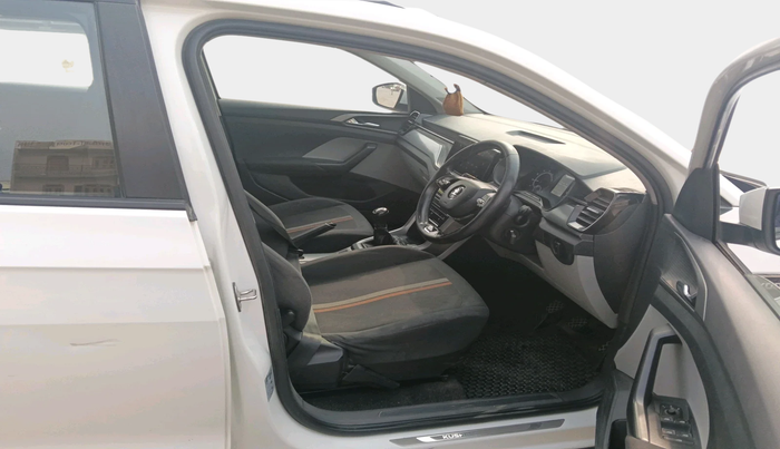 2022 Skoda KUSHAQ AMBITION 1.0L TSI MT, Petrol, Manual, 86,820 km, interior