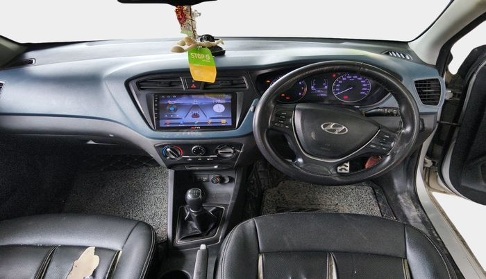 2015 Hyundai i20 Active 1.2 S, Petrol, Manual, 1,17,960 km, interior