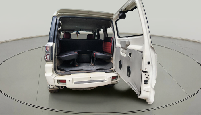 2016 Mahindra Scorpio S4 PLUS, Diesel, Manual, 90,990 km, exterior