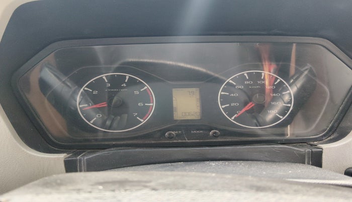 2016 Mahindra Scorpio S4 PLUS, Diesel, Manual, 90,990 km, interior